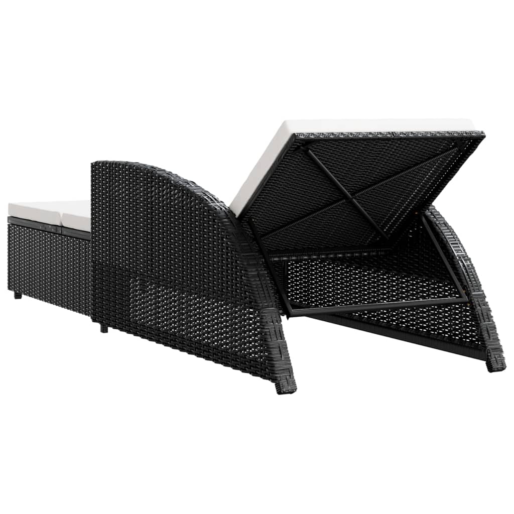 Ligbed met crèmewit kussen poly rattan zwart